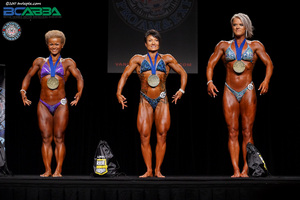 Women's Physique Masters Class