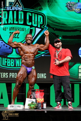 Bodybuilding Masters 40+ - Trophies