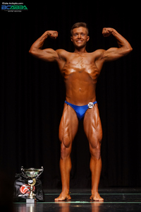 Men's Junior Bodybuilding