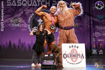 Open Men's Physique - Jeremy Buendia