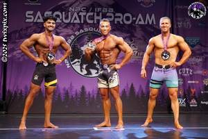 Men's Physique - Open Class B