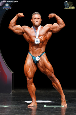 Men's 212 Bodybuilding Champion - Zane Watson