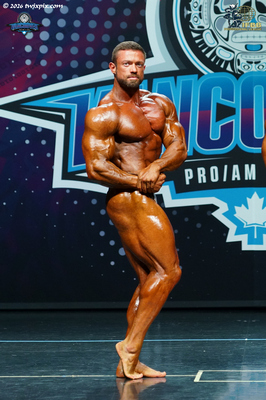 Open Men's Classic Physique - Eddie Chipp
